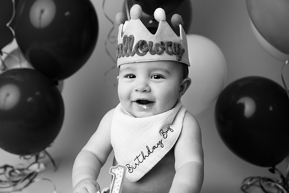 HALLOWAY_1YEAR-17bw