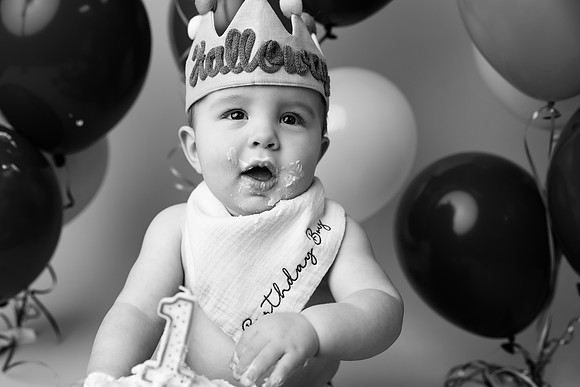 HALLOWAY_1YEAR-29bw