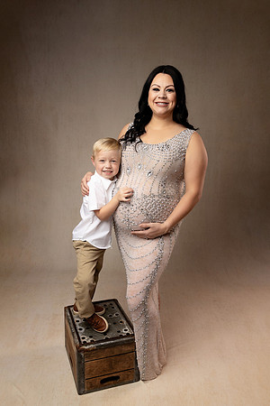 MEAGAN_MATERNITY-1