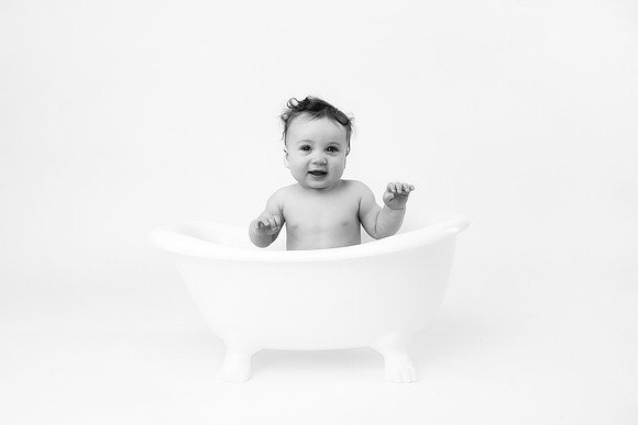 LIAM_7MOS-22bw