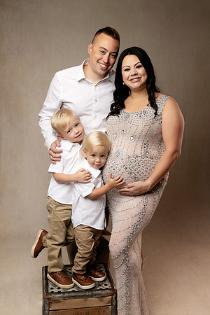MEAGAN_MATERNITY-20
