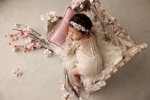 NORA_12DAYS-24