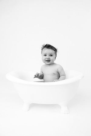 LIAM_7MOS-19bw