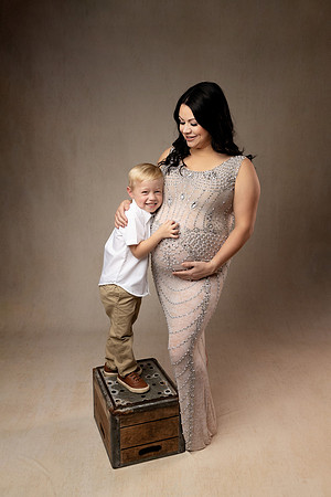 MEAGAN_MATERNITY-2