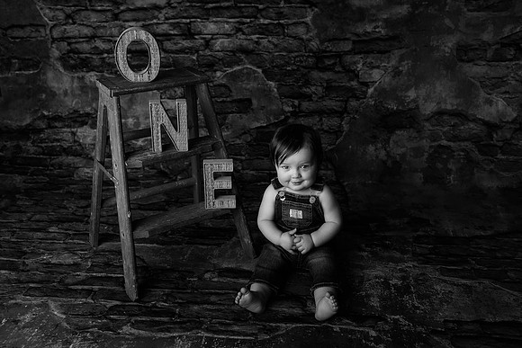 CYRUS_1YEAR-5bw