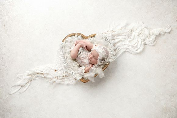 ELIZABETH_8DAYS-17