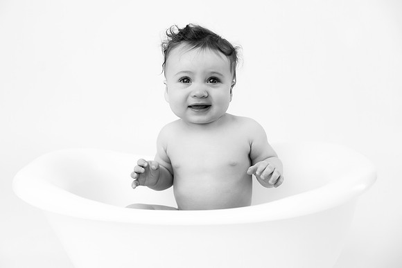 LIAM_7MOS-20bw