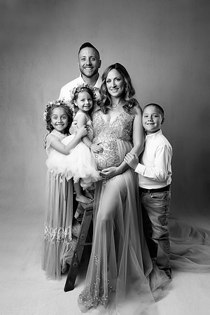 TILLIE_MATERNITY-12bw