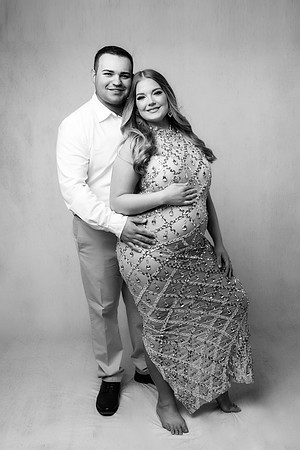 TAYLOR_MATERNITY-50bw