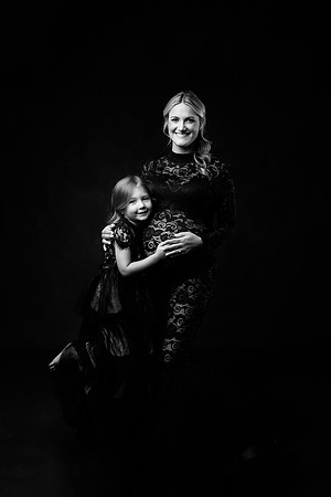 TARA_MATERNITY-56bw