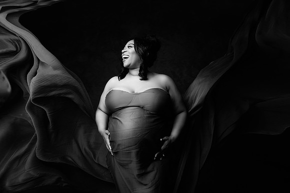 LYNDREION_MATERNITY-8bw