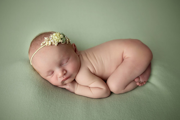 ELIZABETH_8DAYS-3