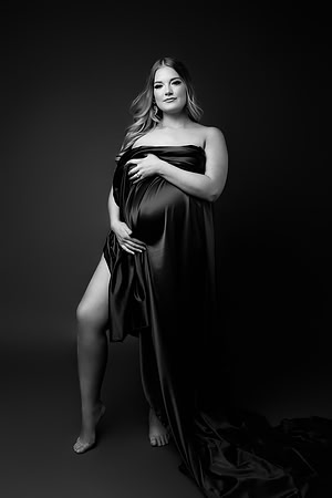 TAYLOR_MATERNITY-63bw