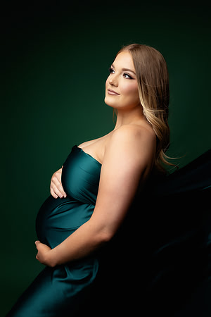 TAYLOR_MATERNITY-55