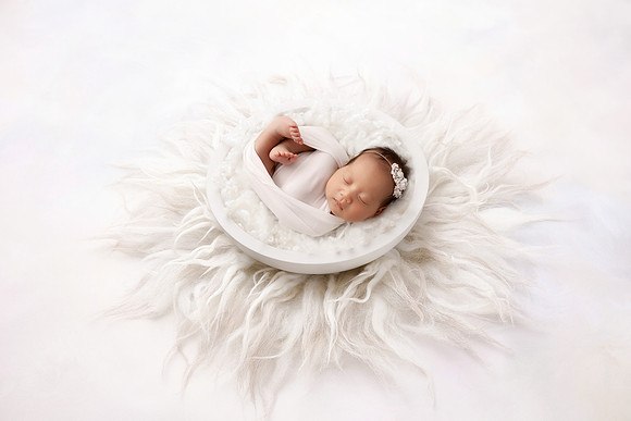 EMMA_33DAYS-19