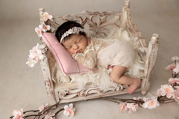 NORA_12DAYS-22