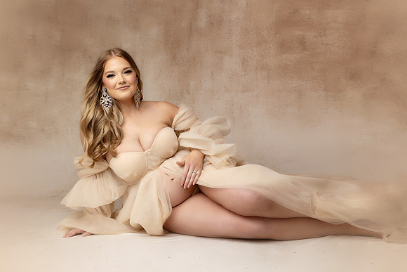TAYLOR_MATERNITY-35