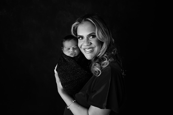 ASHTON_9DAYS-67bw