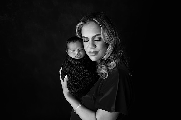 ASHTON_9DAYS-66bw