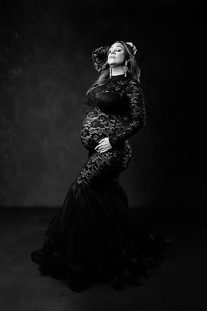KATIE_MATERNITY-1bw