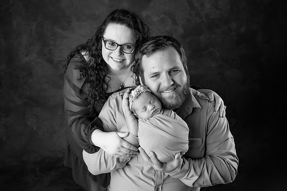 RAEGAN_7DAYS-75bw