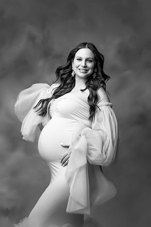 MAYA_MATERNITY-8bw