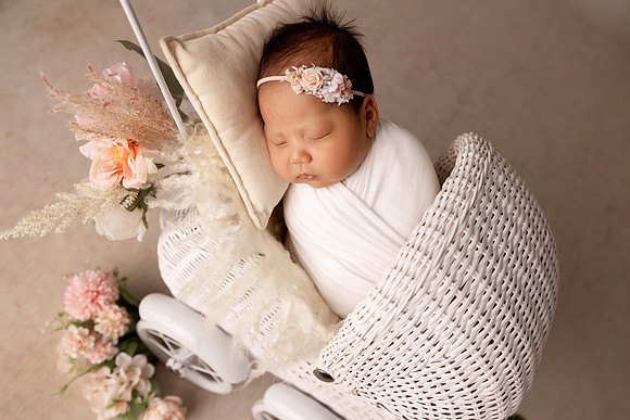 EMMA_33DAYS-22