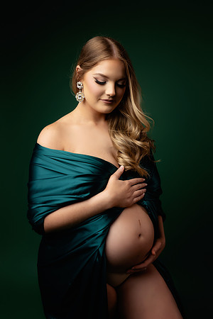 TAYLOR_MATERNITY-70