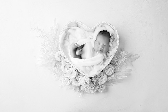 EMMA_33DAYS-24