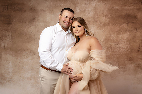 TAYLOR_MATERNITY-31