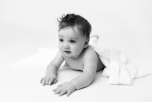 LIAM_7MOS-23bw
