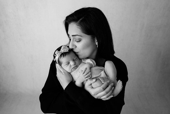 NORA_12DAYS-74bw
