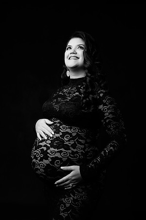 DANIELA_MATERNITY-2bw