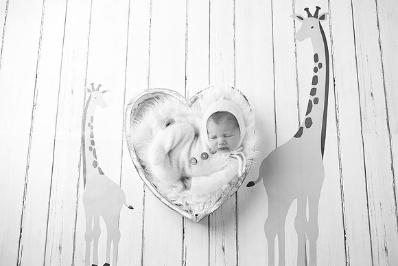 CADEN_8DAYS-26