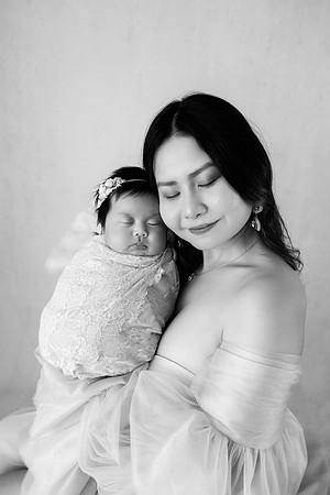 EVELYN_5WEEKS-79bw