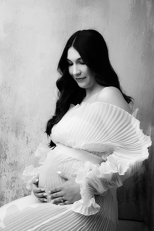 CAITLIN_MATERNITY-20bw