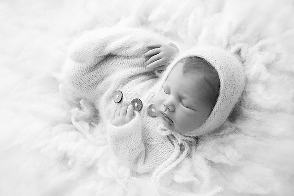 CADEN_8DAYS-28