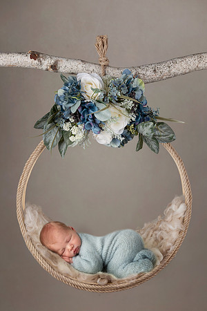 CADEN_8DAYS-64