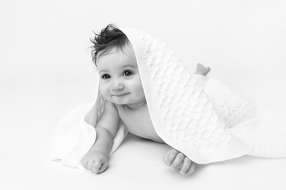 LIAM_7MOS-24bw