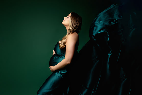 TAYLOR_MATERNITY-59