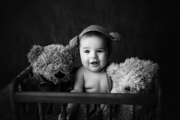 JULIAN_6MONTHS-2bw