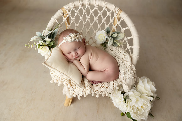 ELIZABETH_8DAYS-7