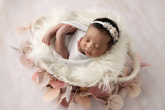 AMARA_12DAYS-43