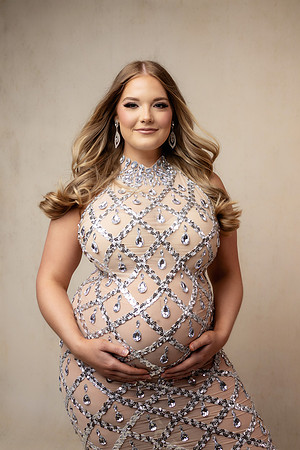 TAYLOR_MATERNITY-43