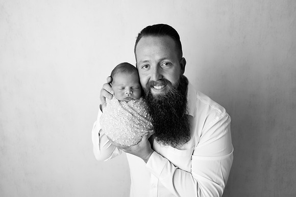 EZRA_13DAYS-73bw
