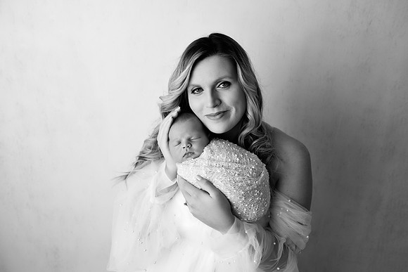 EZRA_13DAYS-52bw