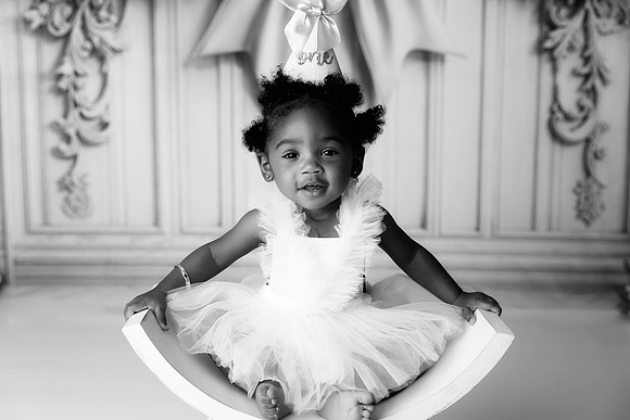 ISLA_1YEAR-31bw