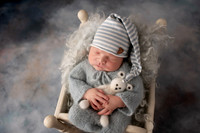 EZRA_13DAYS-4