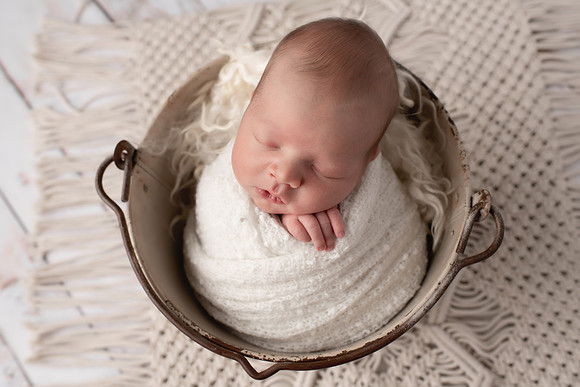 EZRA_13DAYS-36