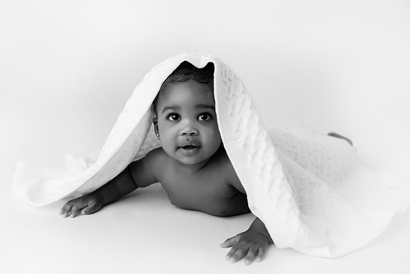 BEYLA_7MOS-24bw